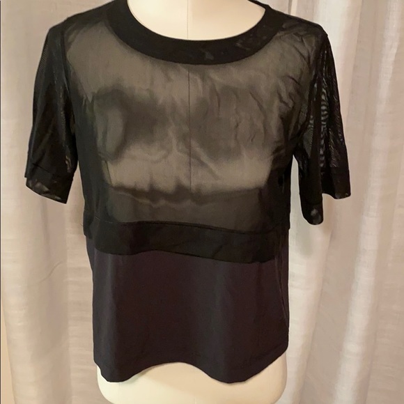 Half sheer Lululemon top - Picture 1 of 6